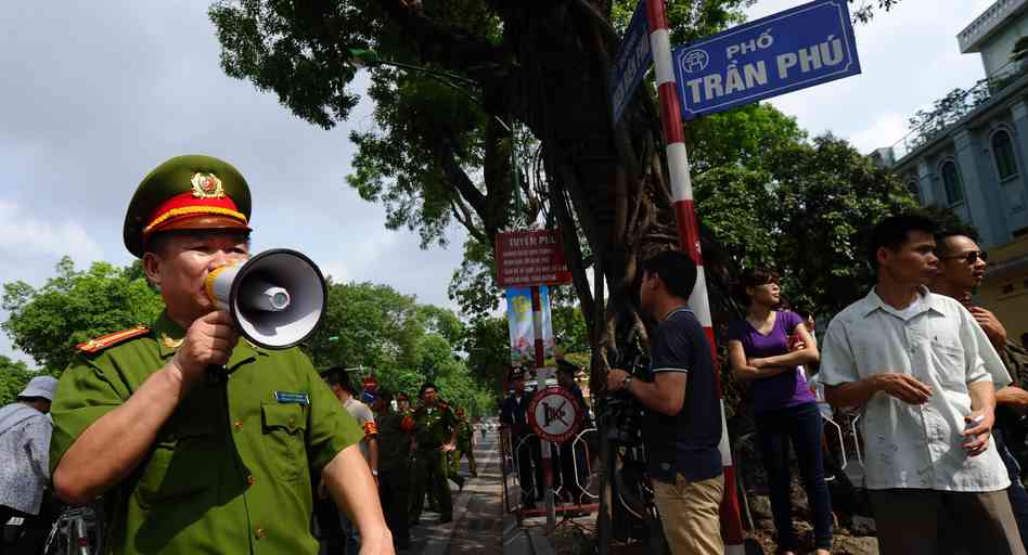 China evacuates 3,000 nationals from Vietnam
