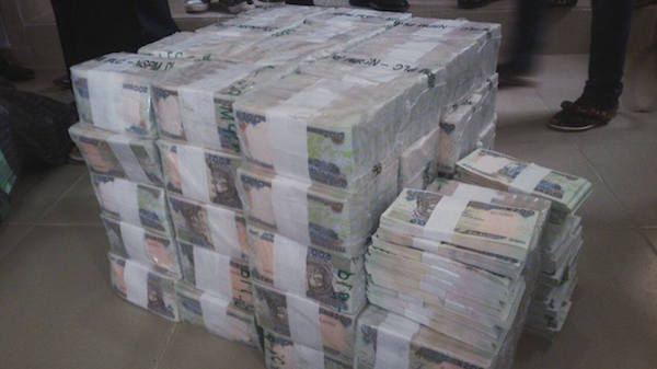 EFCC Impounds N49m ‘Abandoned’ In Five Sacks At Kaduna Airport